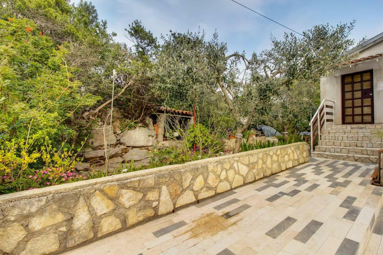 Apartments Mirella Mali Lošinj Exterior foto